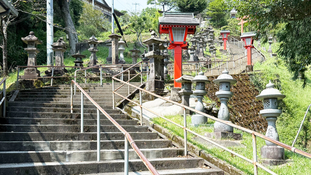 歴史ある石灯籠