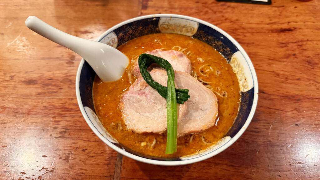 だあろうだんだんめん(太肉担々麺)