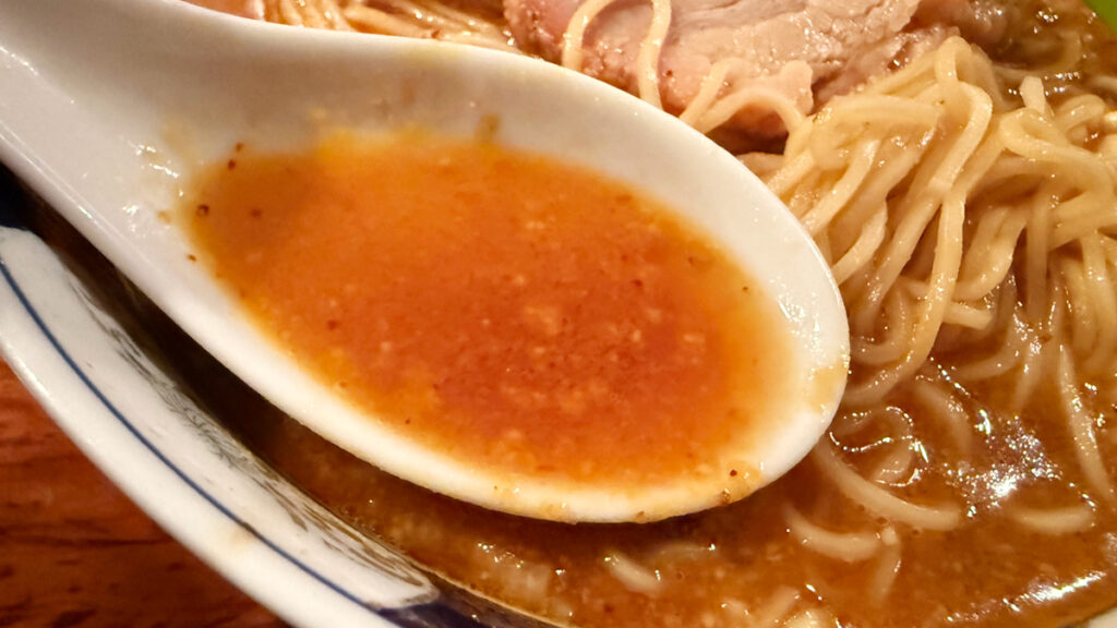 だあろうだんだんめん(太肉担々麺)
